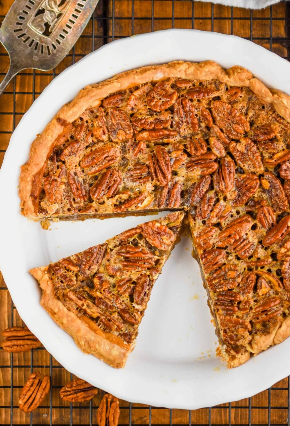 SOUTHERN CLASSIC PECAN PIE